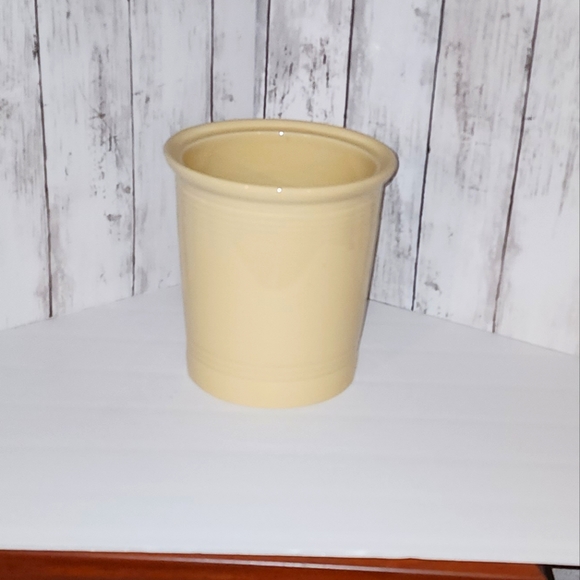Fiestaware Retired Ivory Canister Crock *Please see active listing* - Picture 3 of 5